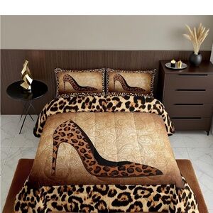 Castle Fairy Leopard Print Comforter Set